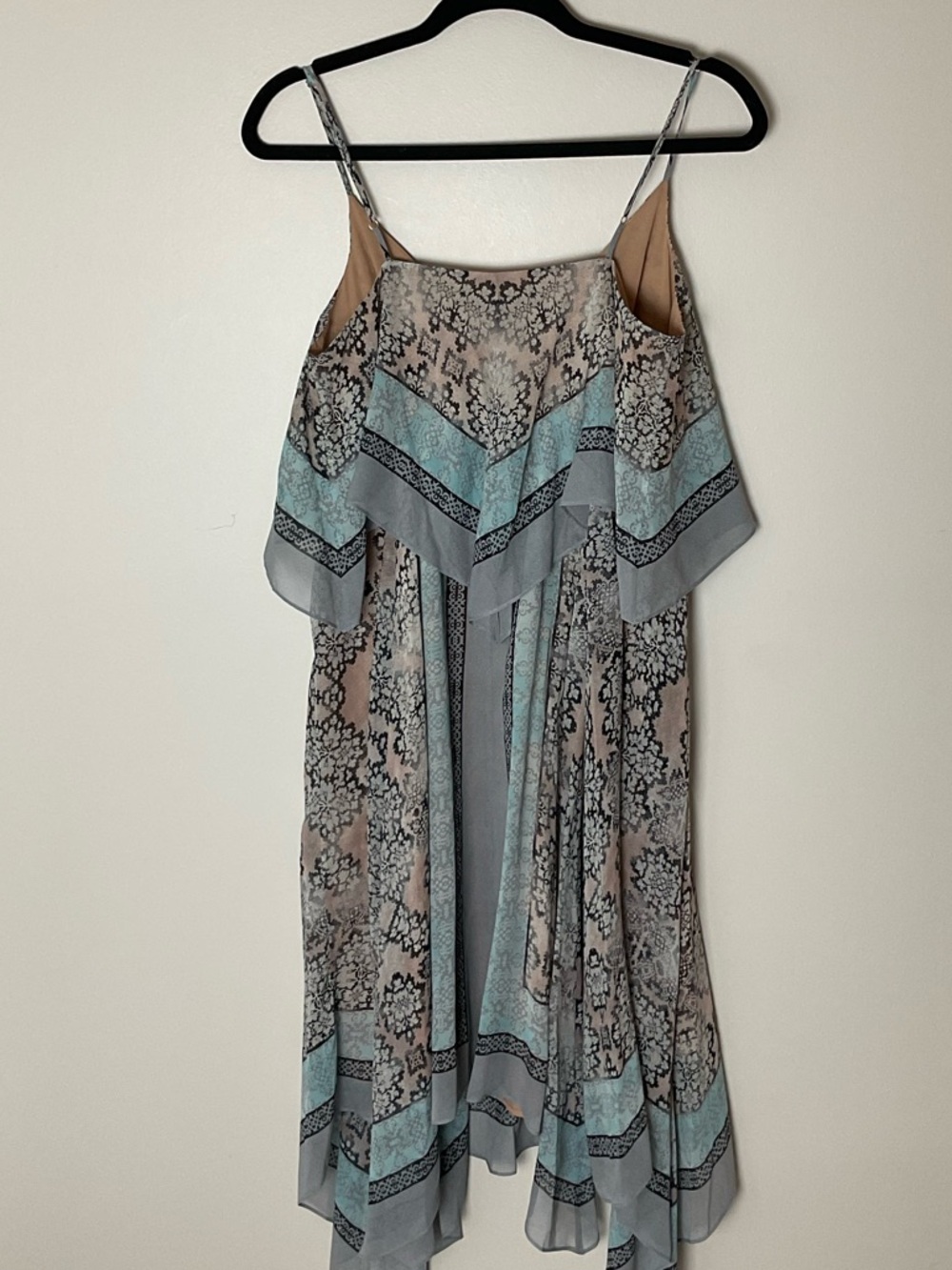 BCBGMaxAzria NWT Nova Blue Print Silk Asymmetrical Handkerchief Dress Sz S Boho - Picture 8 of 8